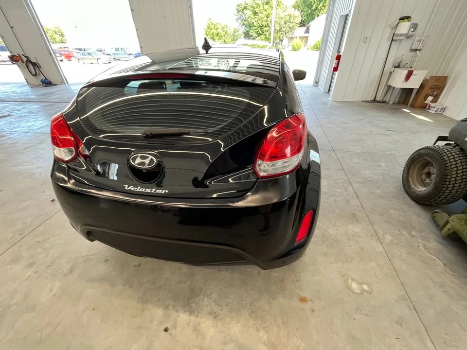 2017 Hyundai Veloster - Image 13 of 19