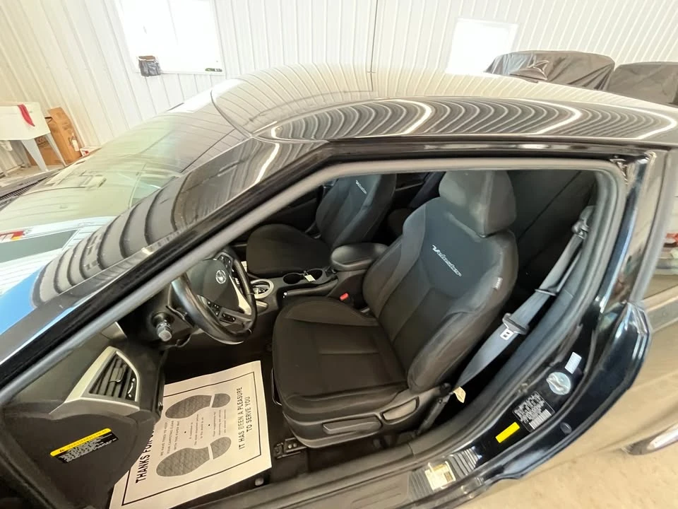 2017 Hyundai Veloster - Image 16 of 19