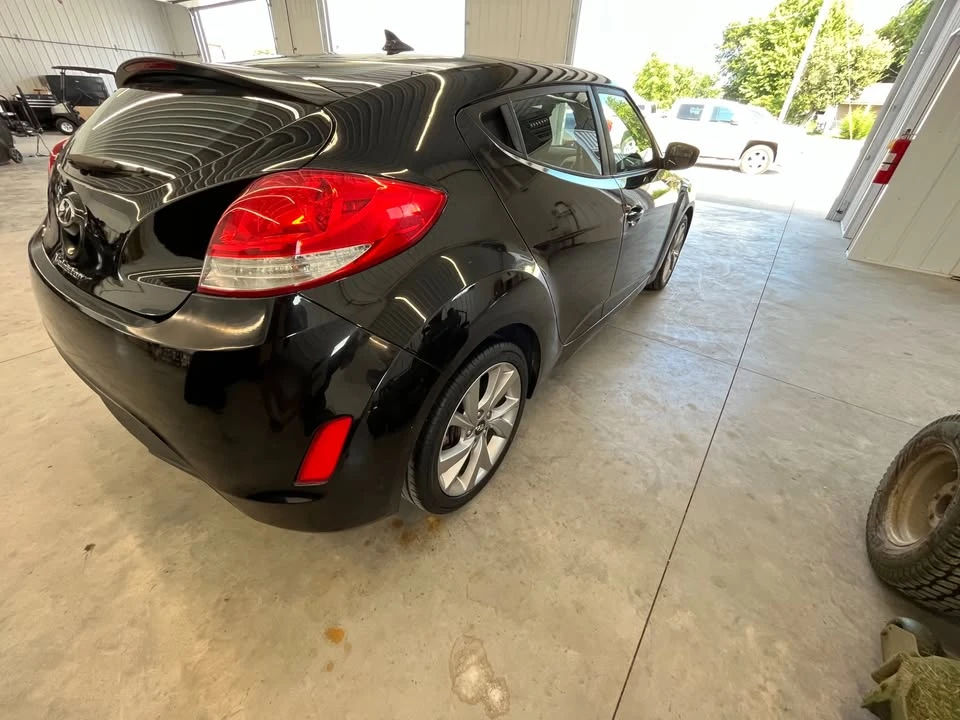 2017 Hyundai Veloster - Image 12 of 19