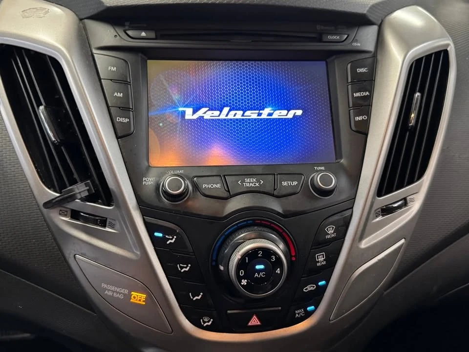 2017 Hyundai Veloster - Image 19 of 20