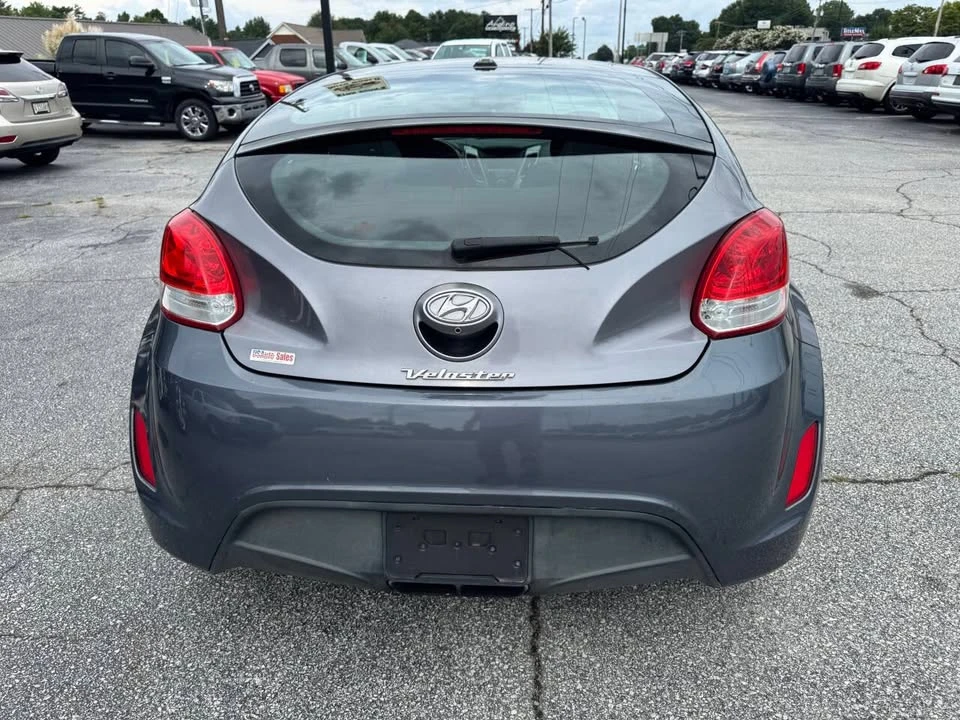 2017 Hyundai Veloster - Image 7 of 20