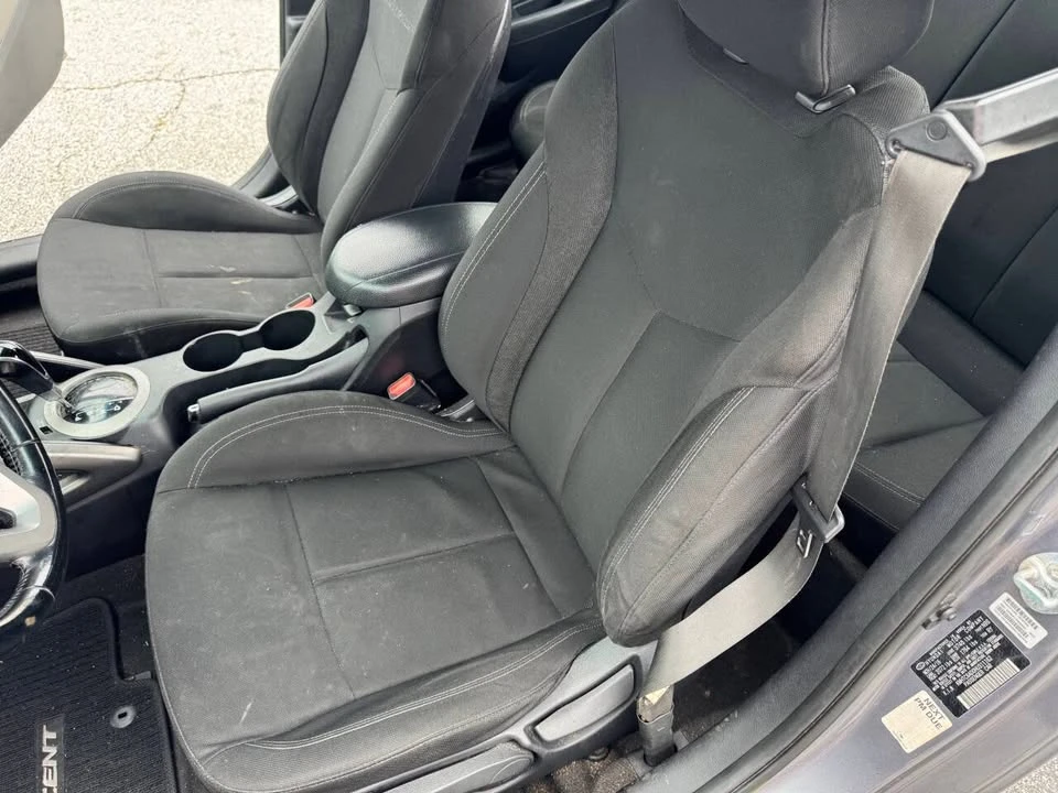2017 Hyundai Veloster - Image 13 of 20