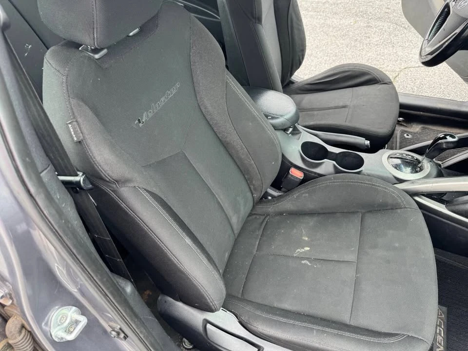 2017 Hyundai Veloster - Image 17 of 20