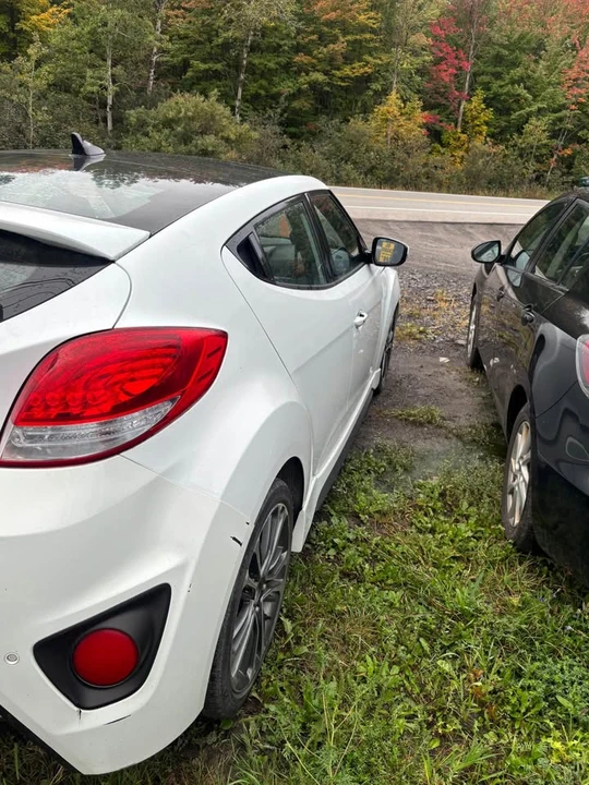 2017 Hyundai Veloster - Image 5 of 9