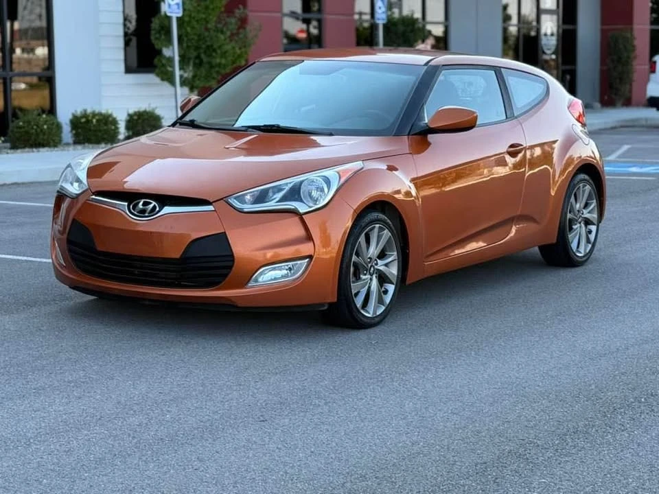 2017 Hyundai Veloster - Image 7 of 8