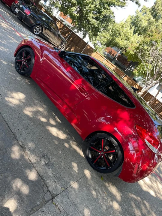 2017 Hyundai Veloster - Image 8 of 18