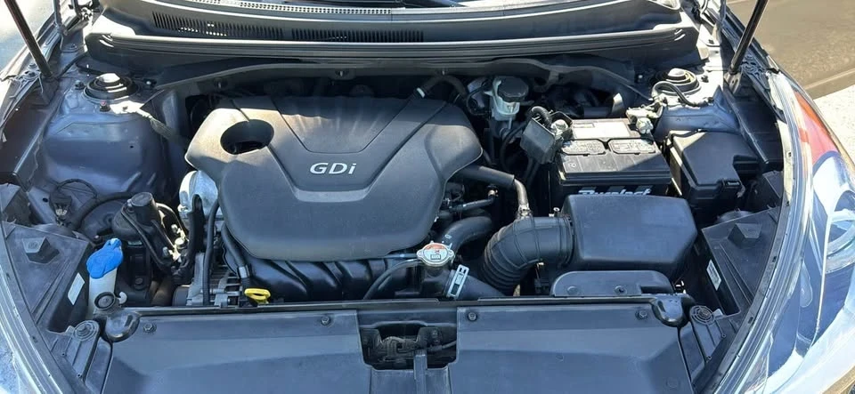 2017 Hyundai Veloster - Image 9 of 9
