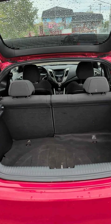 2017 Hyundai Veloster - Image 3 of 4