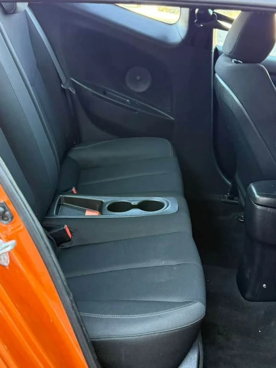 2017 Hyundai Veloster - Image 5 of 8