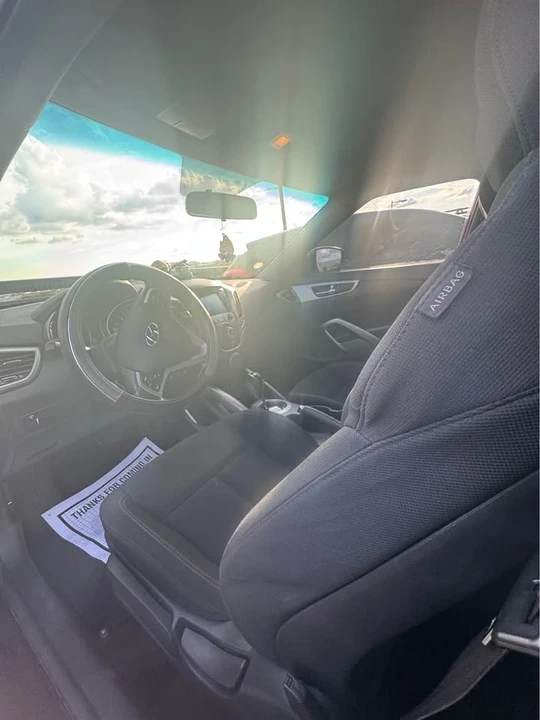 2017 Hyundai Veloster - Image 8 of 11