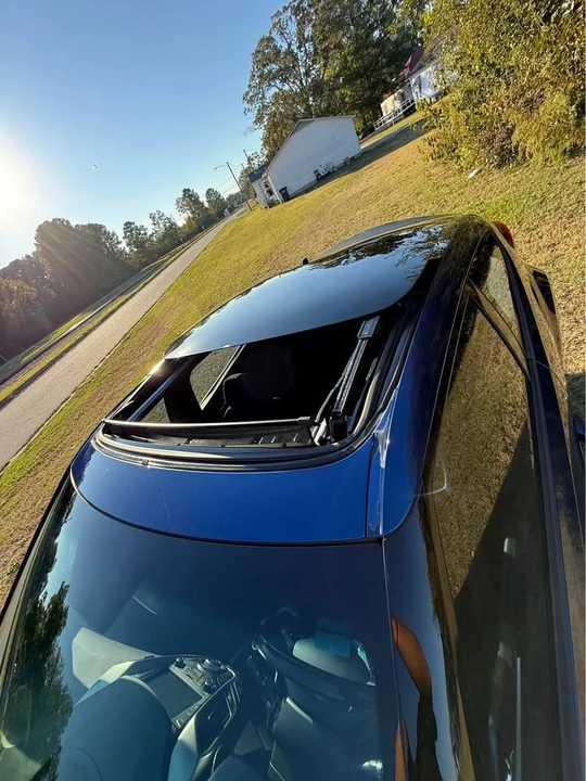 2017 Hyundai Veloster - Image 8 of 9