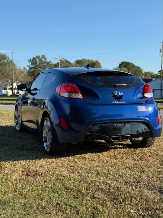 2017 Hyundai Veloster - Image 3 of 9