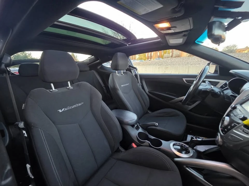 2017 Hyundai Veloster - Image 8 of 18