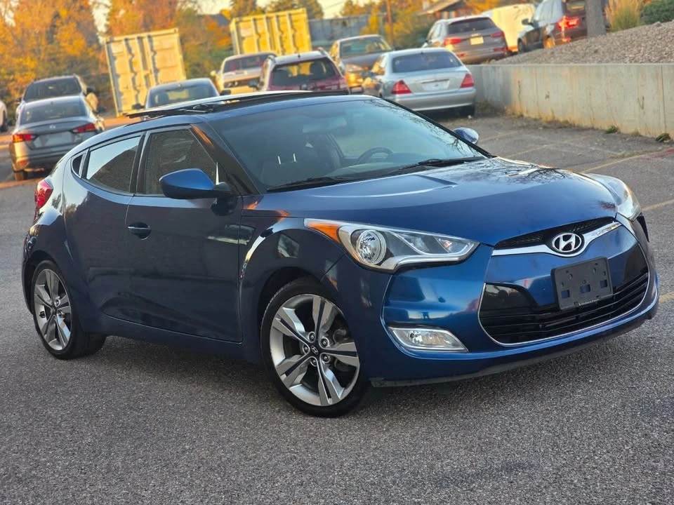 2017 Hyundai Veloster - Image 2 of 18