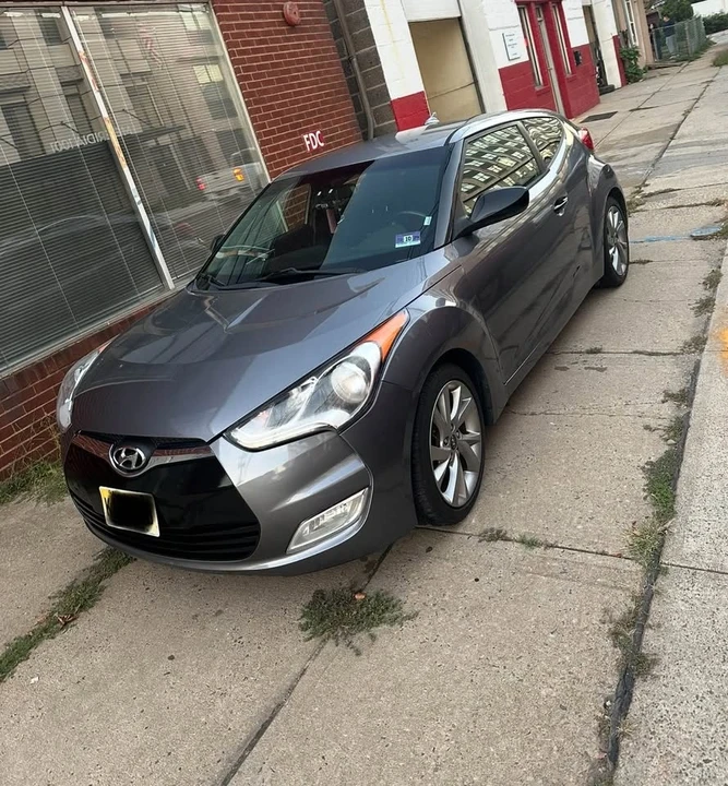 2017 Hyundai Veloster - Image 3 of 10