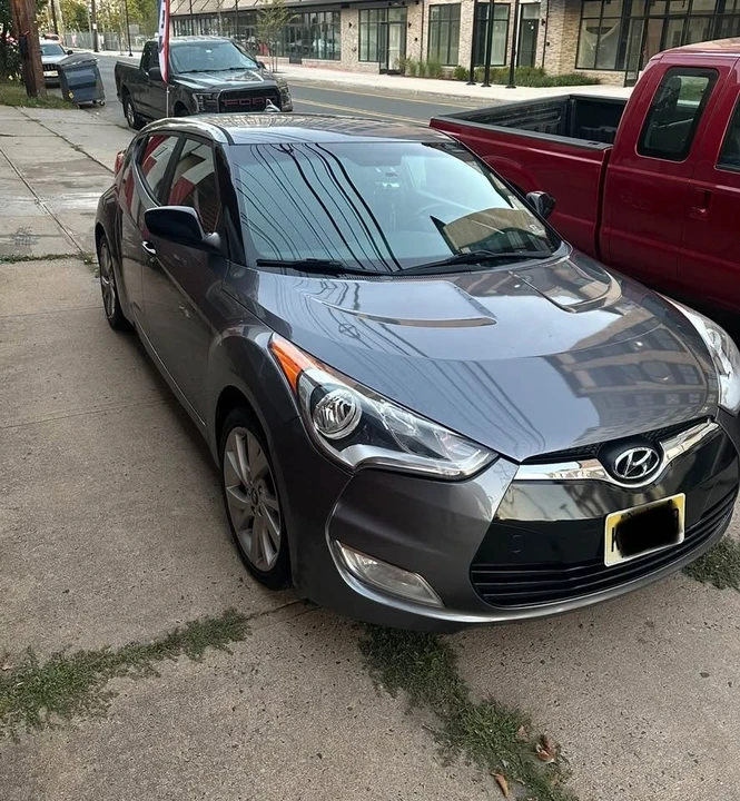 2017 Hyundai Veloster - Image 5 of 10