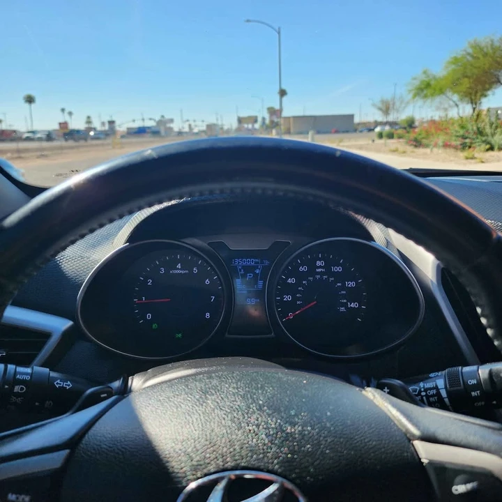 2017 Hyundai Veloster - Image 8 of 13