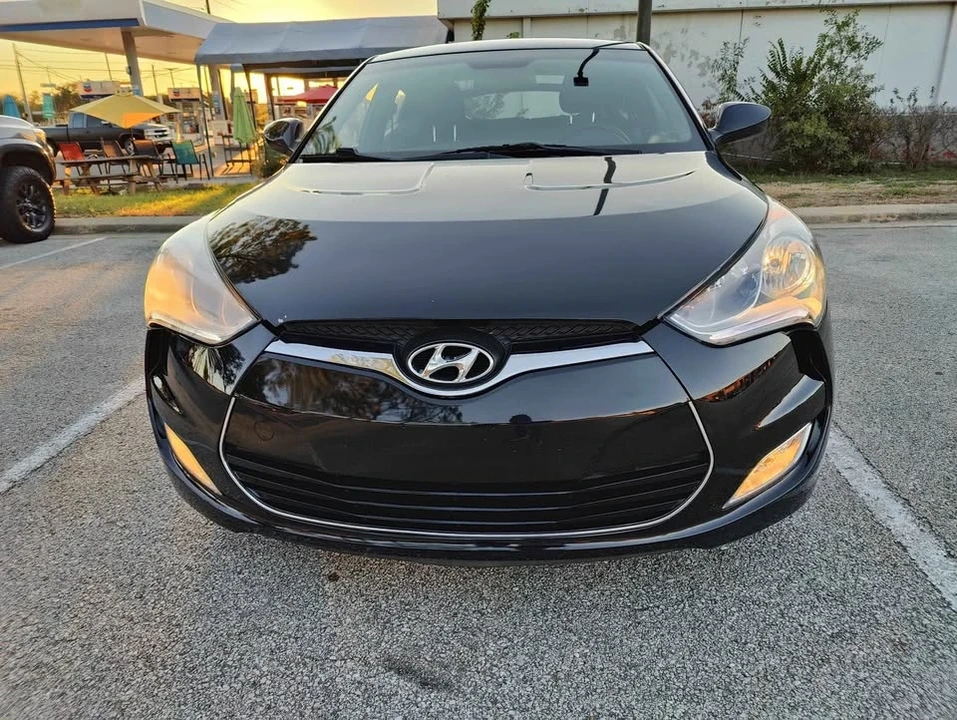 2017 Hyundai Veloster - Image 9 of 9