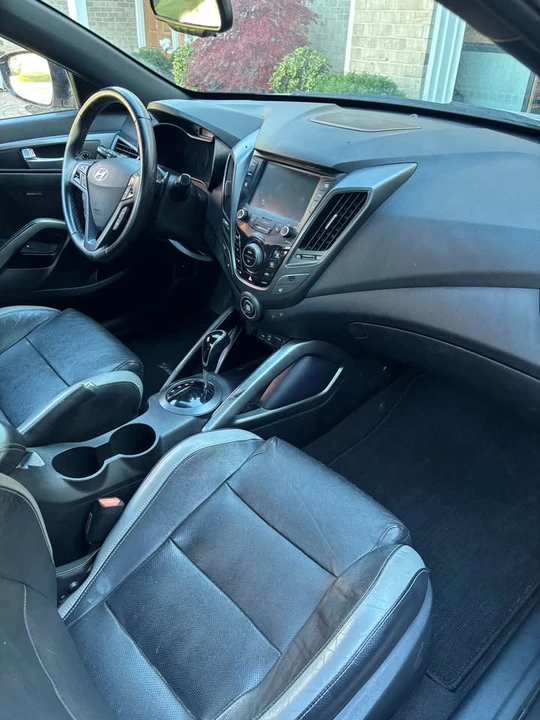 2017 Hyundai Veloster - Image 5 of 6