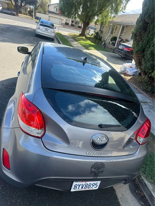 2017 Hyundai Veloster - Image 7 of 8