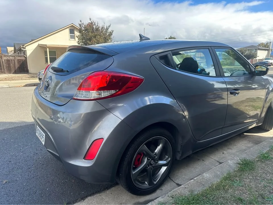 2017 Hyundai Veloster - Image 3 of 8