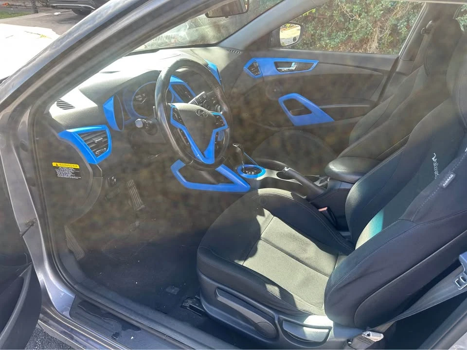 2017 Hyundai Veloster - Image 4 of 8