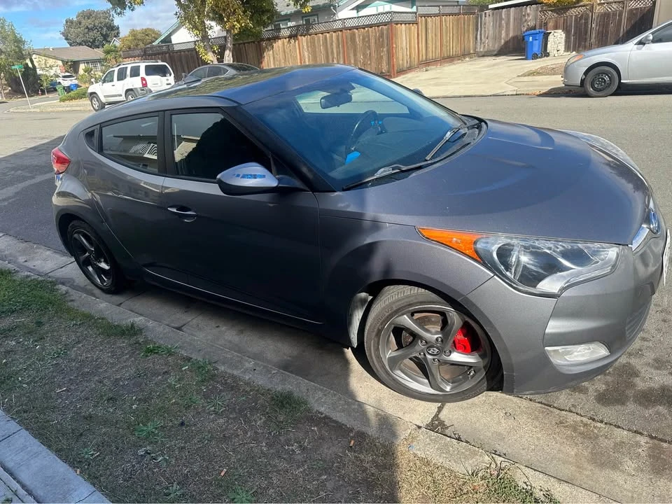 2017 Hyundai Veloster - Image 6 of 8