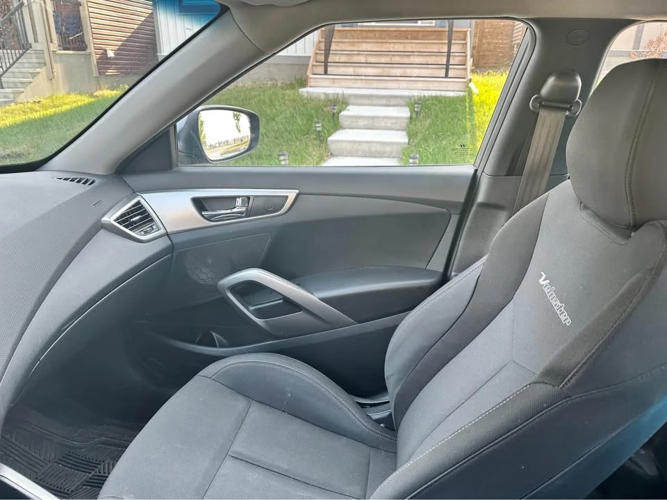 2017 Hyundai Veloster - Image 3 of 10