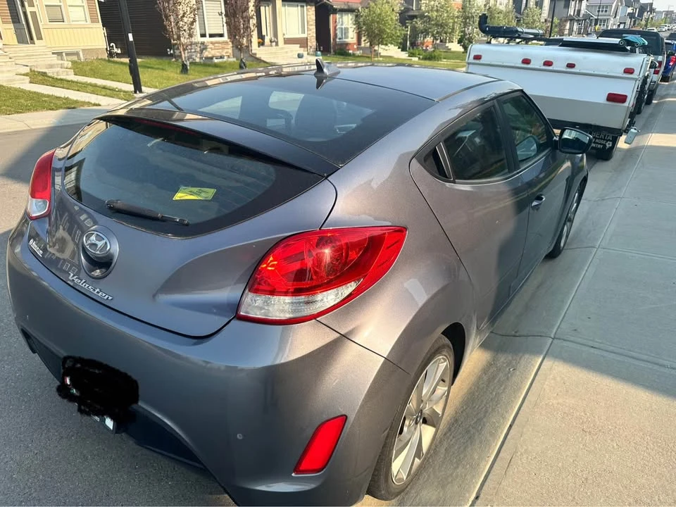 2017 Hyundai Veloster - Image 7 of 10