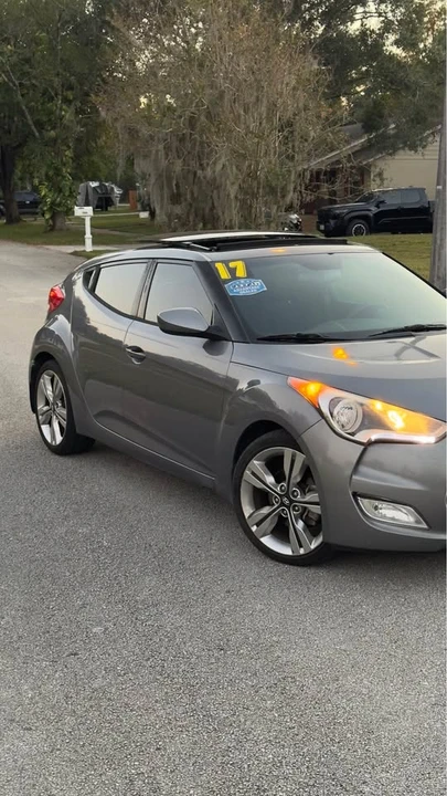 2017 Hyundai Veloster - Image 5 of 16