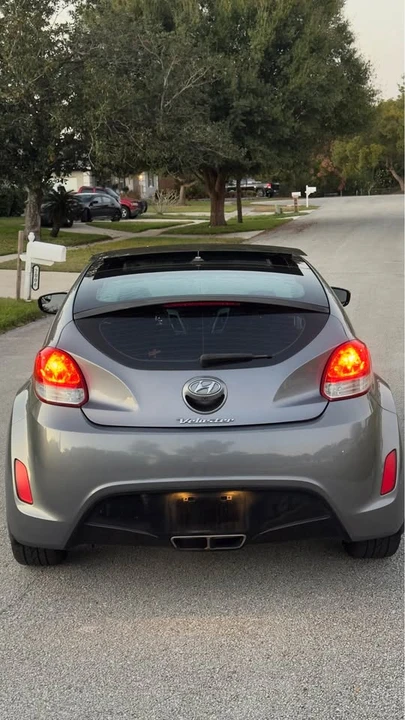 2017 Hyundai Veloster - Image 7 of 16