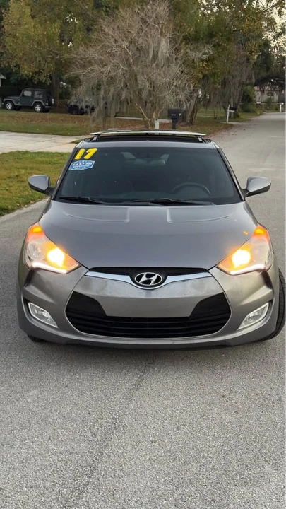 2017 Hyundai Veloster - Image 3 of 16