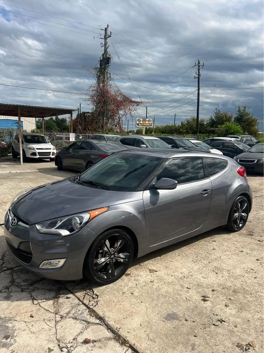 2017 Hyundai Veloster - Image 3 of 10