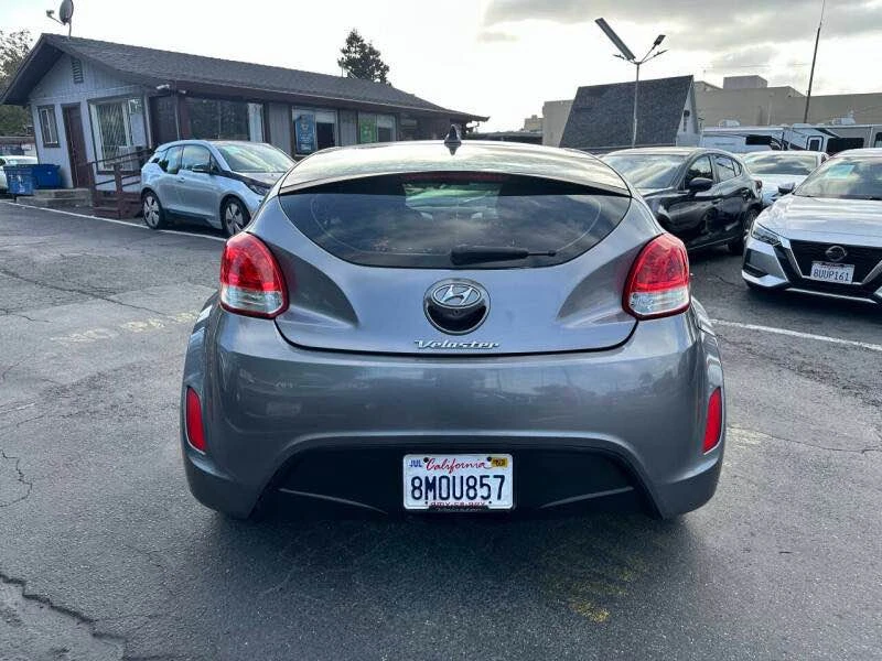 2017 Hyundai Veloster - Image 3 of 9