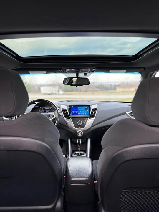 2017 Hyundai Veloster - Image 12 of 14
