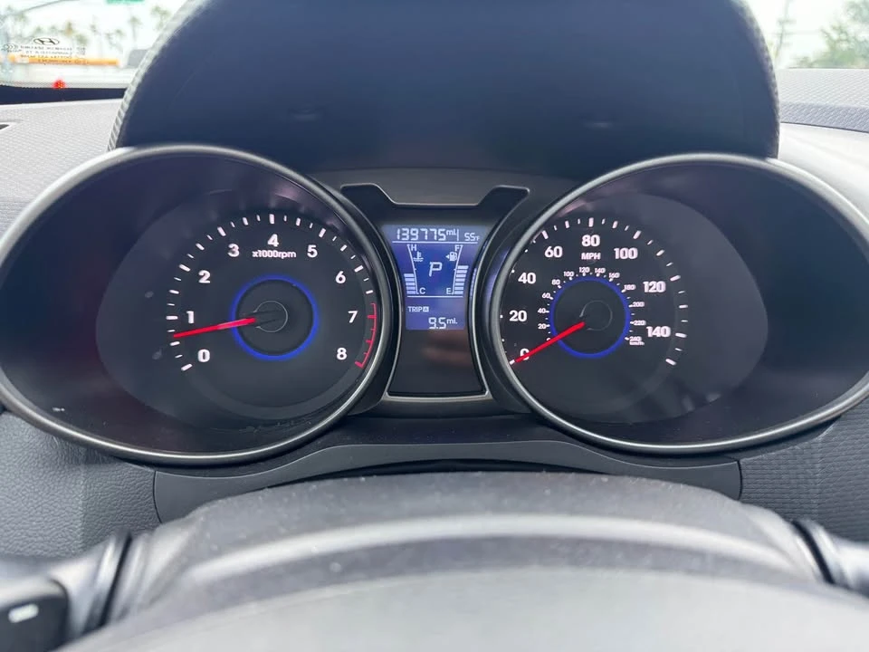 2017 Hyundai Veloster - Image 11 of 11