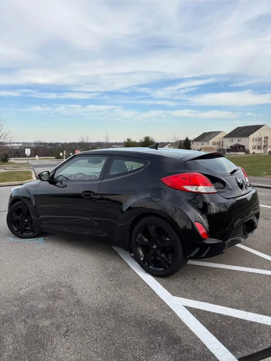2017 Hyundai Veloster - Image 4 of 14