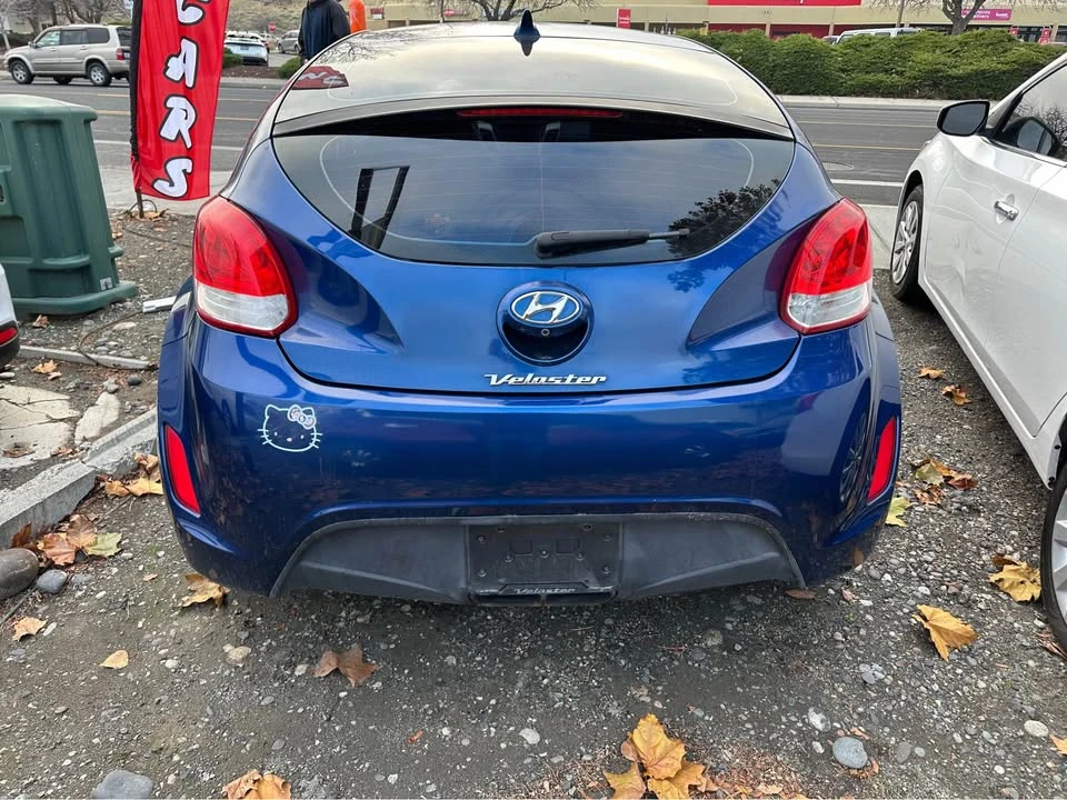 2017 Hyundai Veloster - Image 3 of 8