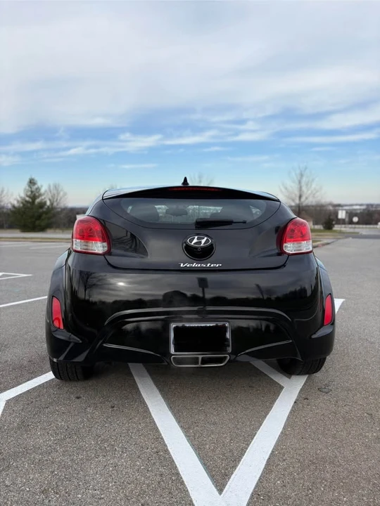 2017 Hyundai Veloster - Image 6 of 14