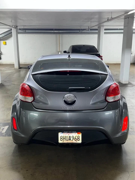 2017 Hyundai Veloster - Image 8 of 13