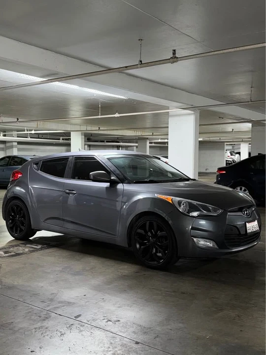 2017 Hyundai Veloster - Image 4 of 13