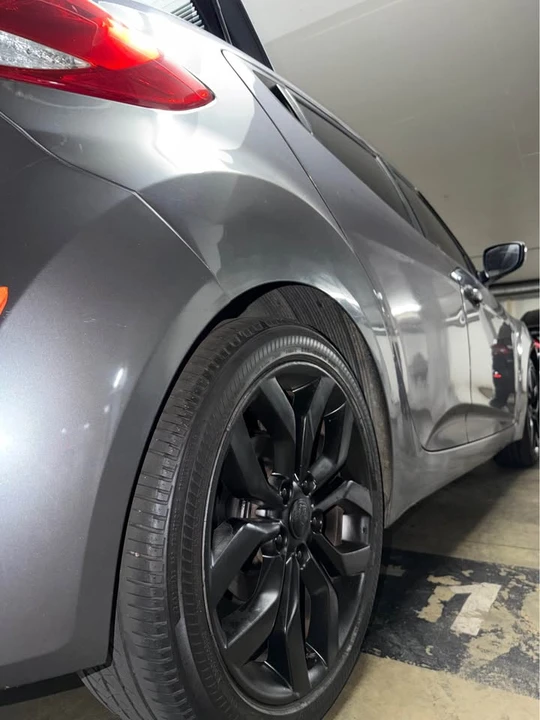 2017 Hyundai Veloster - Image 10 of 13