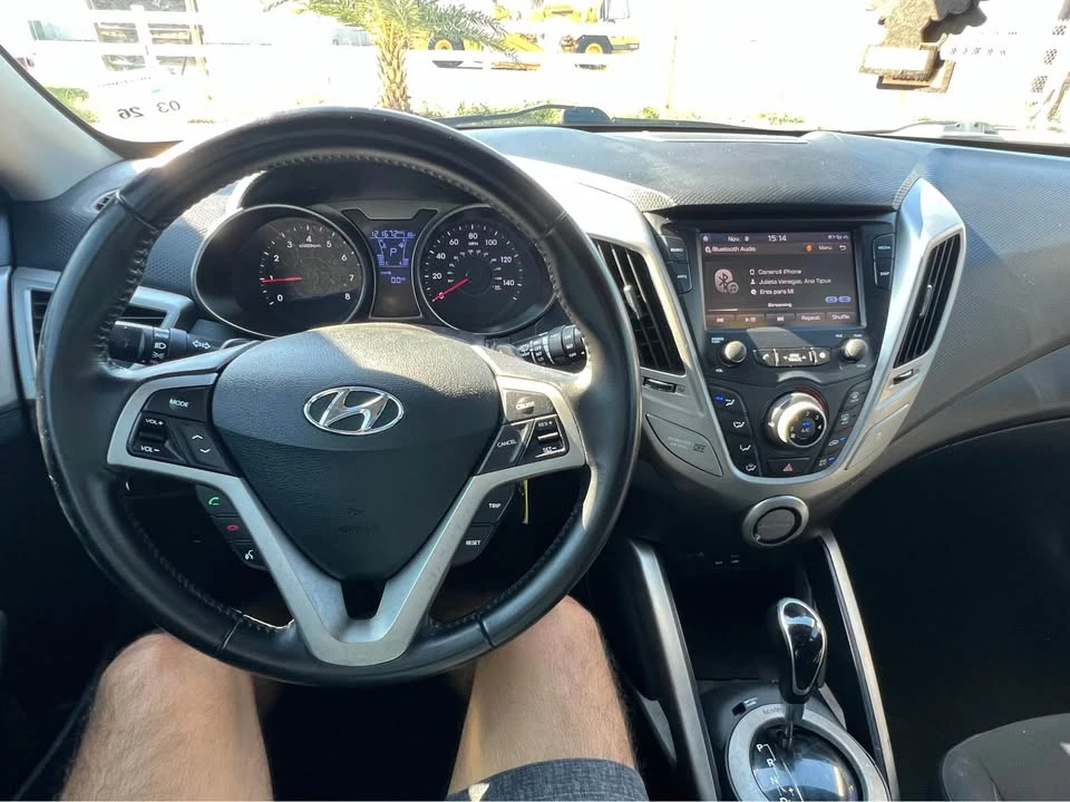 2017 Hyundai Veloster - Image 14 of 17