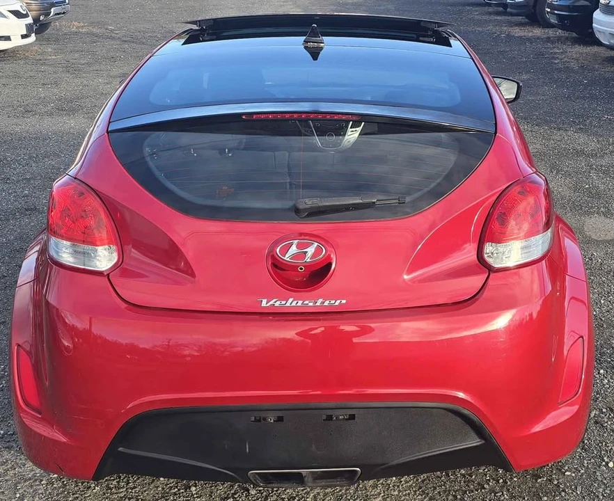 2017 Hyundai Veloster - Image 6 of 19