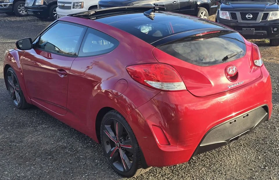 2017 Hyundai Veloster - Image 4 of 19