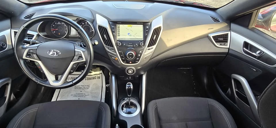 2017 Hyundai Veloster - Image 16 of 19