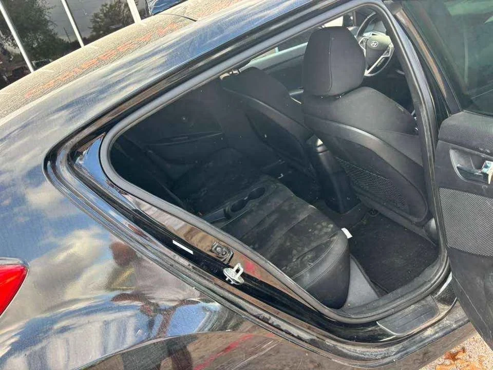 2017 Hyundai Veloster - Image 7 of 7