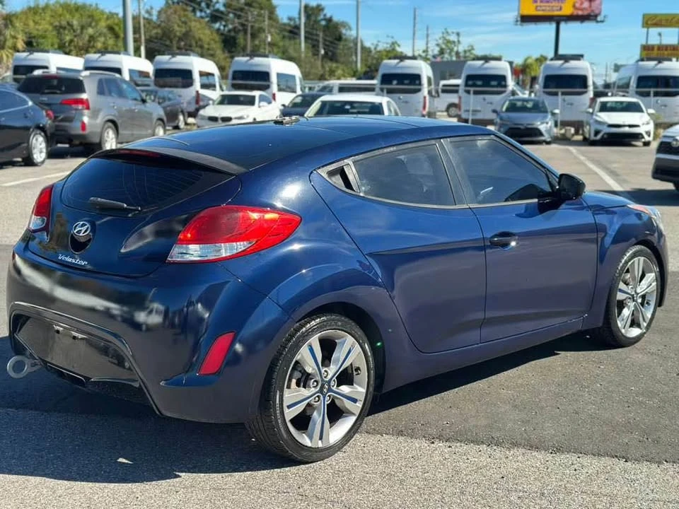 2017 Hyundai Veloster - Image 5 of 18