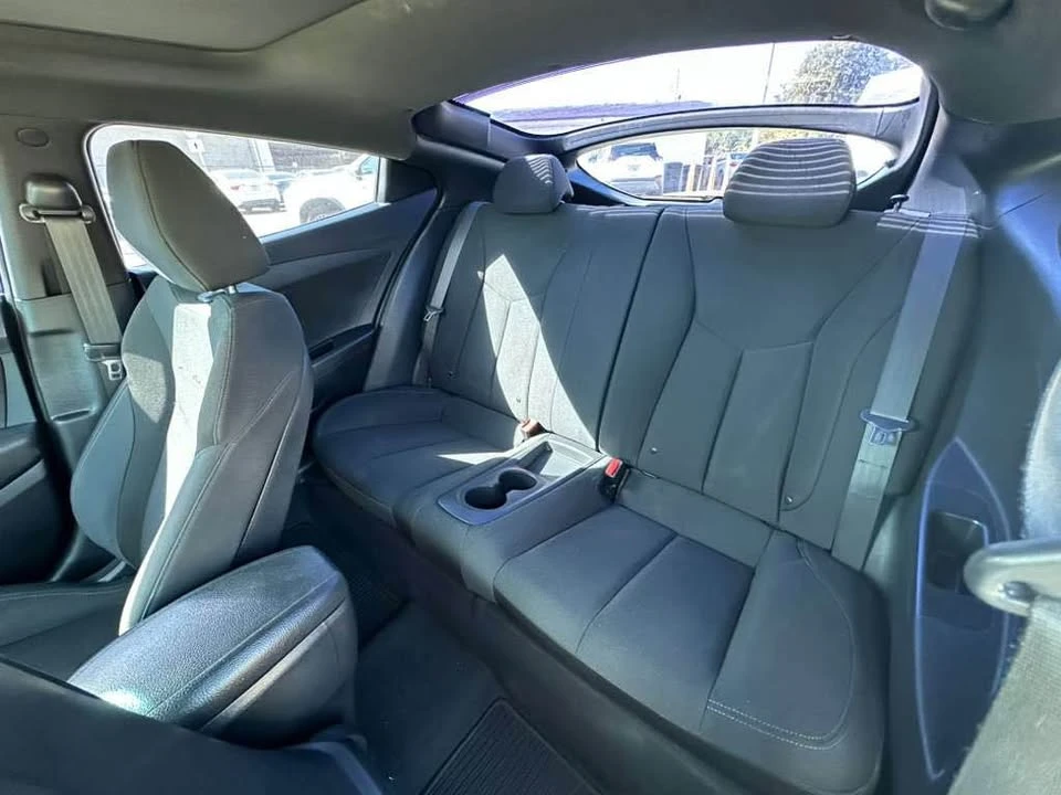 2017 Hyundai Veloster - Image 9 of 18
