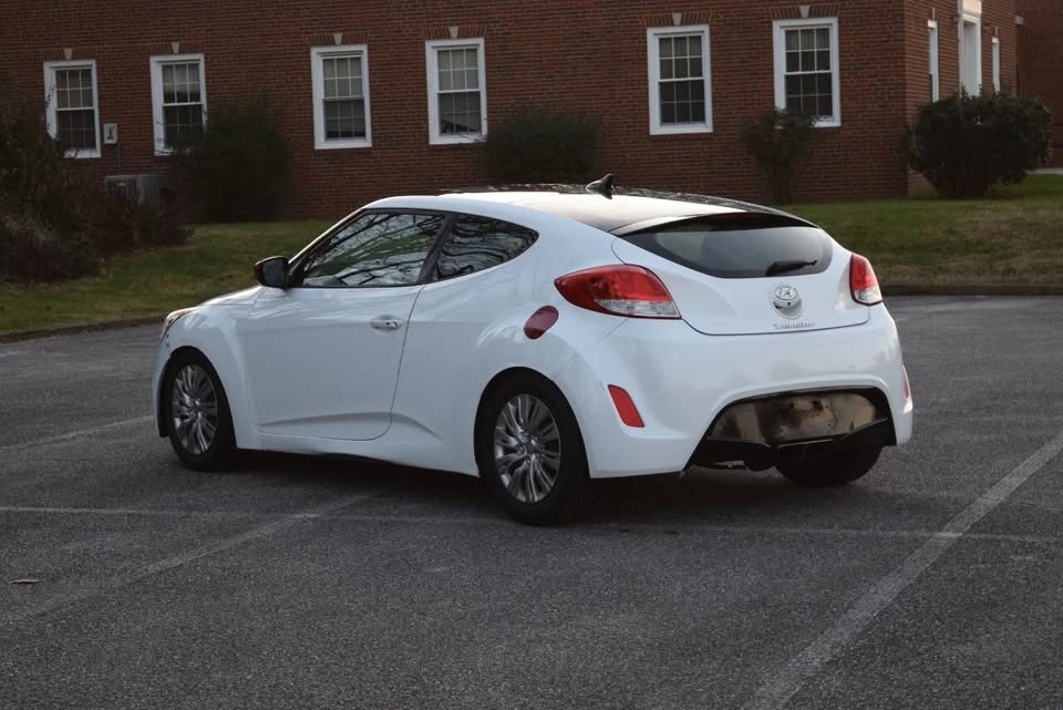 2017 Hyundai Veloster - Image 5 of 16